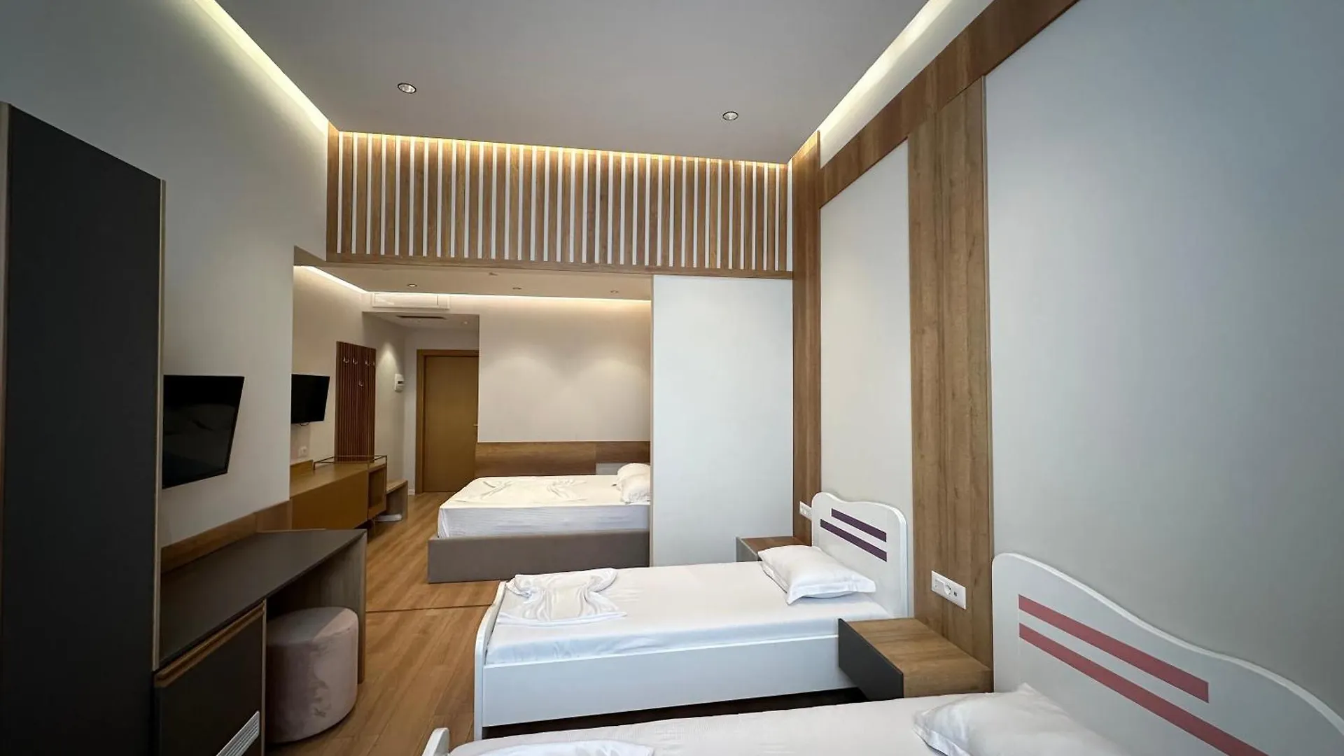 Hotel Colis Tirana Resort
